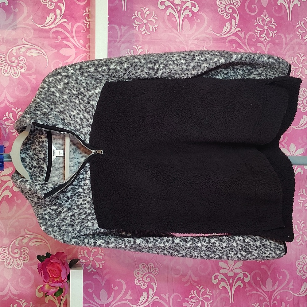 Sonoma Charcoal and Black Fleece Pull Over